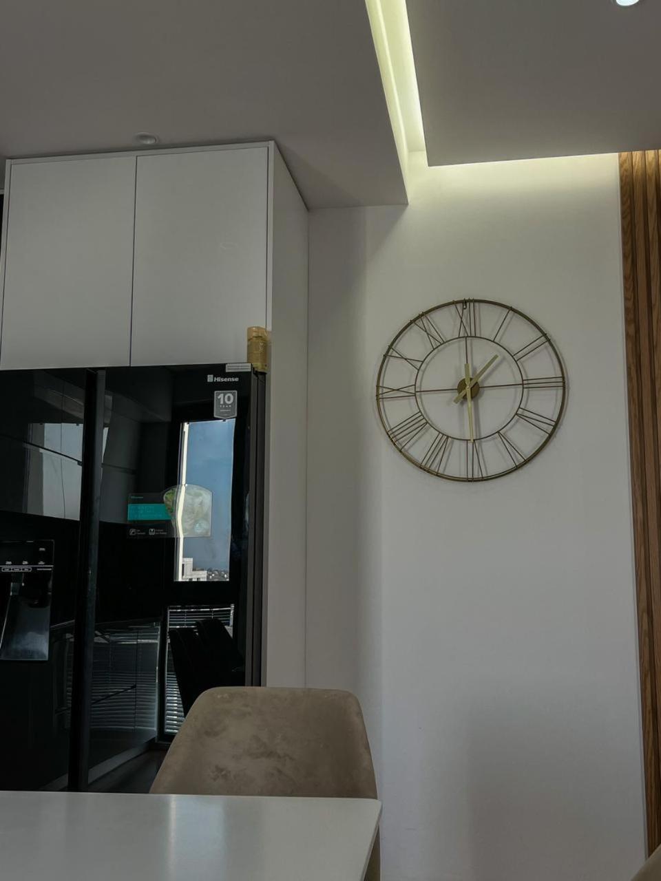 Lux Apartment At Arlis Tirana Exteriör bild
