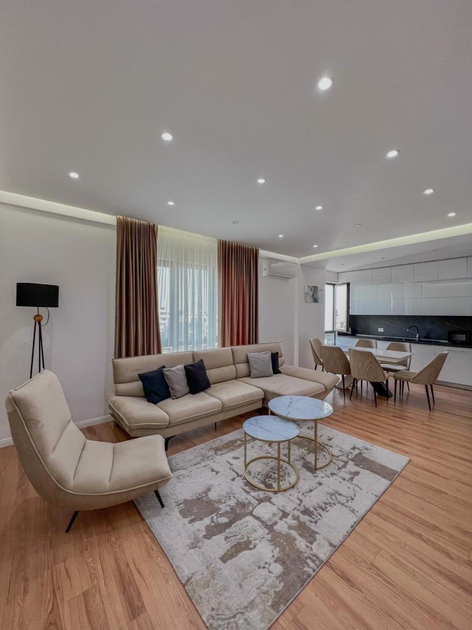 Lux Apartment At Arlis Tirana Exteriör bild